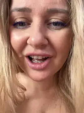 Snapshot of LadyLolyPop_ chatting on March 2025 06:46:02 AM LadyLolyPop online show from March 2025 06:46:02 AM