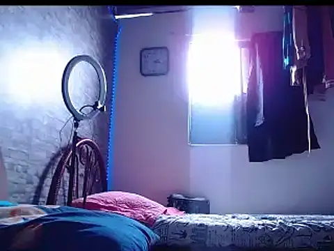 Snapshot of bulguehot chatting on February 2025 07:19:02 PM bulguehot online show from February 2025 07:19:02 PM