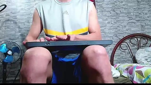 Snapshot of bulguehot chatting on September 2025 10:58:02 PM bulguehot online show from September 2025 10:58:02 PM