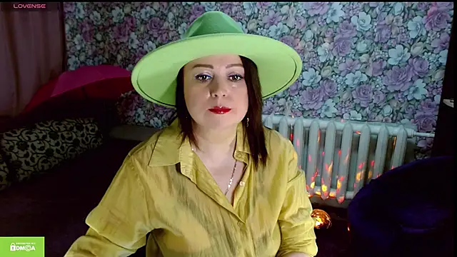 Julia-ru online show from April 2026 08:39:02 PM