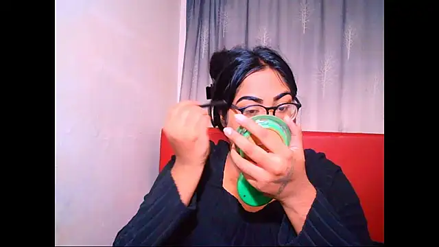 Indian Lola00 online show from September 2025 04:54:01 PM