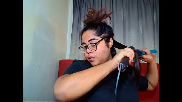 Snapshot of Indian_Lola00 chatting on July 2026 05:15:01 PM Indian Lola00 online show from July 2026 05:15:01 PM