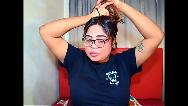 Snapshot of Indian_Lola00 chatting on July 2026 05:48:02 PM Indian Lola00 online show from July 2026 05:48:02 PM