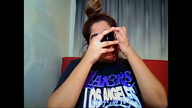 Snapshot of Indian_Lola00 chatting on July 2026 06:20:01 PM Indian Lola00 online show from July 2026 06:20:01 PM