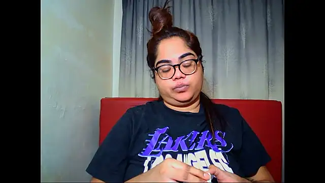 Snapshot of Indian_Lola00 chatting on July 2026 05:17:01 AM Indian Lola00 online show from July 2026 05:17:01 AM