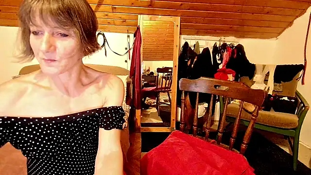 Snapshot of Hot_Colettte chatting on December 2024 12:32:02 AM Hot Colettte online show from December 2024 12:32:02 AM