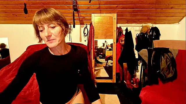 Snapshot of Hot_Colettte chatting on October 2025 09:17:02 PM Hot Colettte online show from October 2025 09:17:02 PM