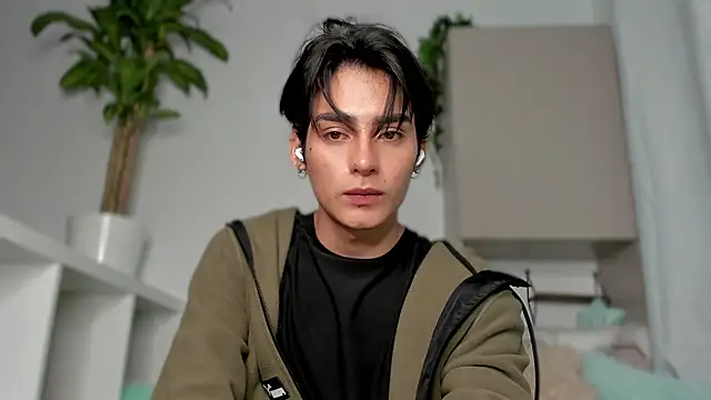 Snapshot of sebas_rose chatting on January 2025 05:56:01 AM sebas rose online show from January 2025 05:56:01 AM
