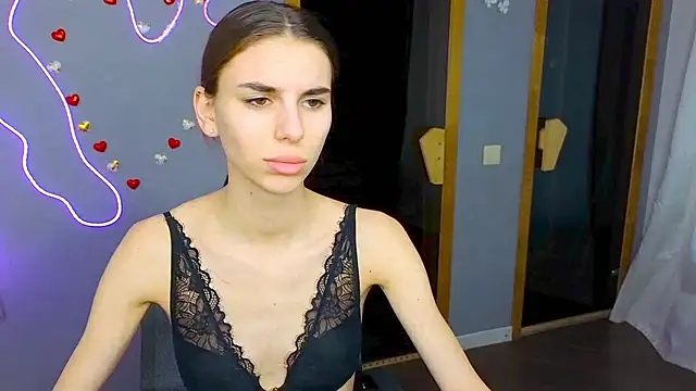 EmmyGreans online show from February 2025 12:43:02 PM