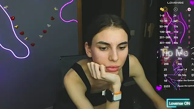 EmmyGreans online show from March 2025 03:45:02 PM