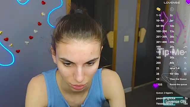 EmmyGreans online show from March 2025 09:55:01 AM