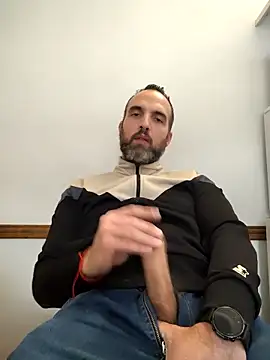 leon3875 online show from October 2025 03:42:02 PM