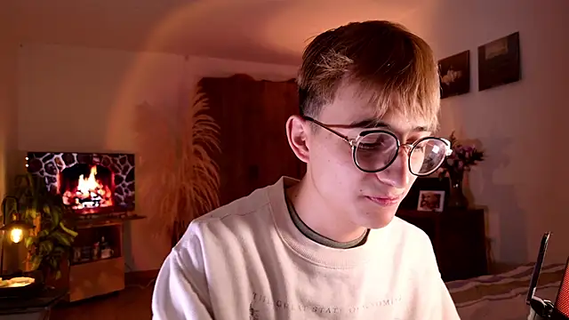 Snapshot of Mr_evan1 chatting on October 2025 04:07:02 PM Mr evan1 online show from October 2025 04:07:02 PM