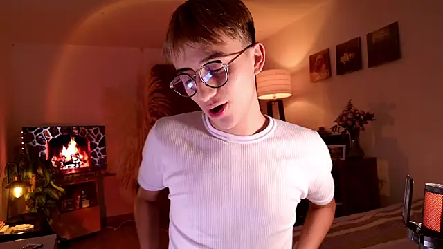 Snapshot of Mr_evan1 chatting on October 2025 02:39:02 PM Mr evan1 online show from October 2025 02:39:02 PM