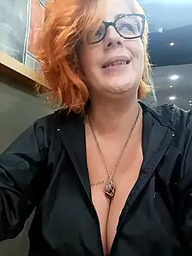 Snapshot of Escarlate4you_ chatting on October 2025 12:55:01 AM Escarlate4you online show from October 2025 12:55:01 AM