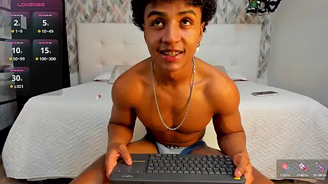 Snapshot of MagnusKing_ chatting on February 2025 07:55:01 PM MagnusKing online show from February 2025 07:55:01 PM