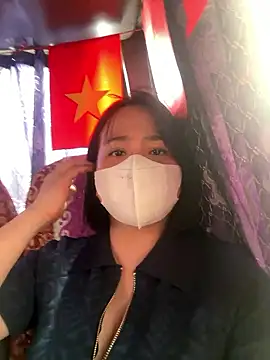 May-Squirt online show from October 2025 06:17:01 AM