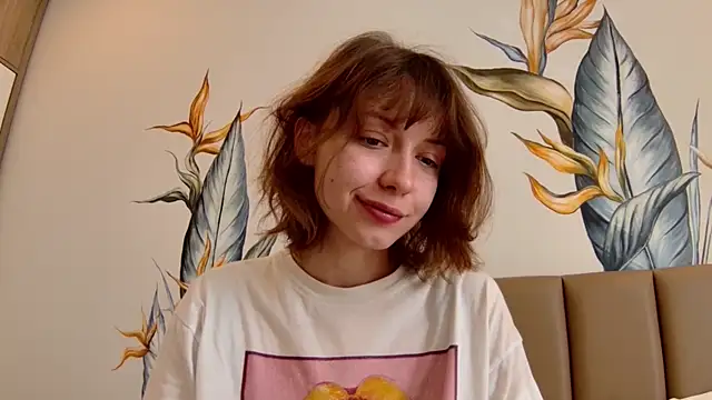 Snapshot of sun_place chatting on January 2025 06:54:01 AM sun place online show from January 2025 06:54:01 AM