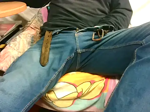 Giulio35 Pika online show from November 2025 08:27:02 PM