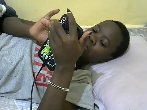 Snapshot of hey_its_andreana chatting on January 2025 07:56:02 PM hey its andreana online show from January 2025 07:56:02 PM