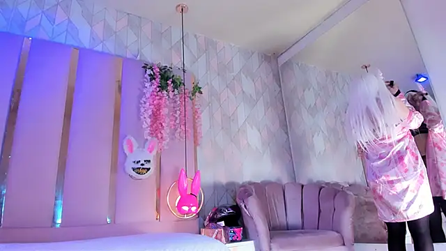 Broklinwhite  online show from October 2025 02:57:02 PM