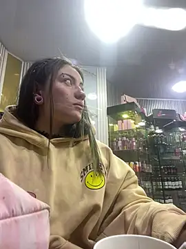 Broklinwhite  online show from June 2026 01:04:01 PM