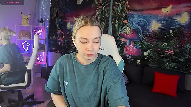 TiffanyBatson online show from December 2024 06:19:01 AM