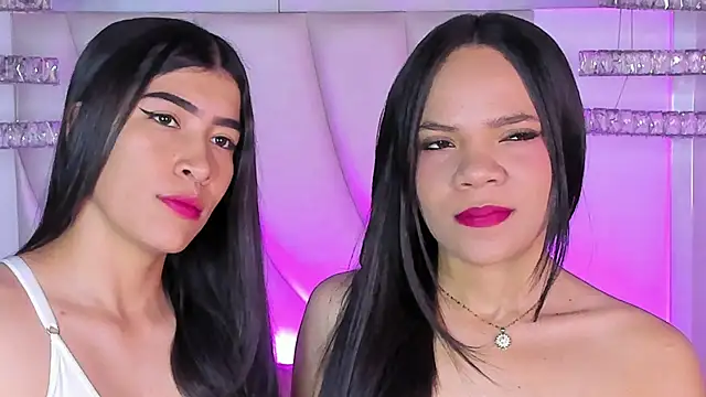siara and zoe online show from April 2026 11:35:02 PM