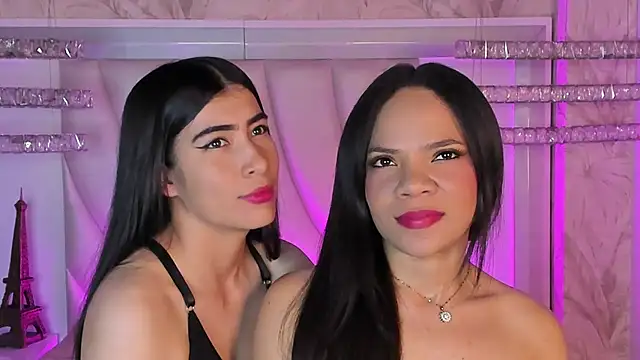 siara and zoe online show from May 2026 10:51:02 PM