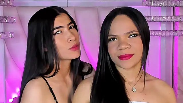 siara and zoe online show from May 2026 10:49:02 PM