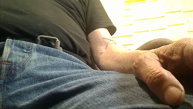 markluvskitty online show from May 2026 12:10:01 PM