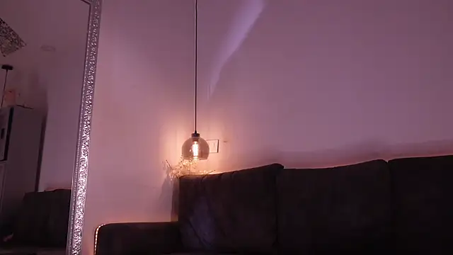 Isabella francoo online show from June 2026 12:09:02 PM