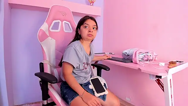 CharlotteMuller online show from May 2026 08:47:01 PM