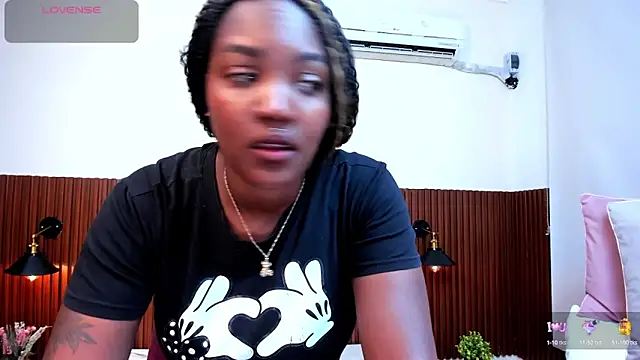 chanel brunette online show from February 2025 06:01:02 PM