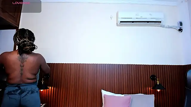 chanel brunette online show from February 2025 05:53:02 PM