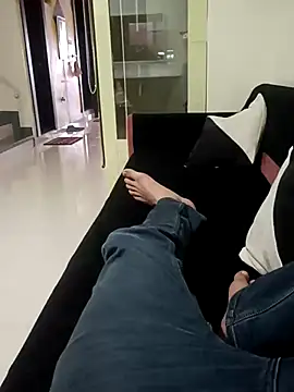 HeftyTheory7 online show from November 2025 09:21:01 AM