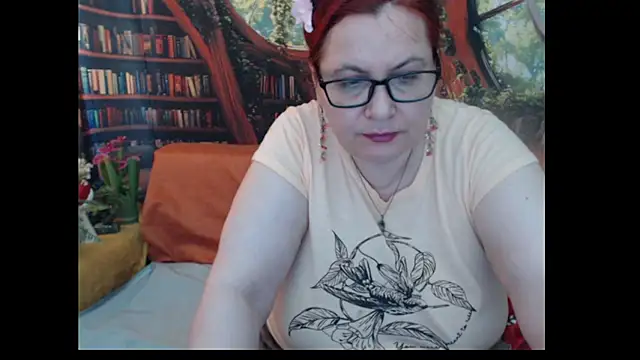 Snapshot of PlayfullMature chatting on June 2026 09:03:01 AM PlayfullMature online show from June 2026 09:03:01 AM