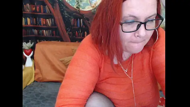 Snapshot of PlayfullMature chatting on July 2026 11:00:02 PM PlayfullMature online show from July 2026 11:00:02 PM