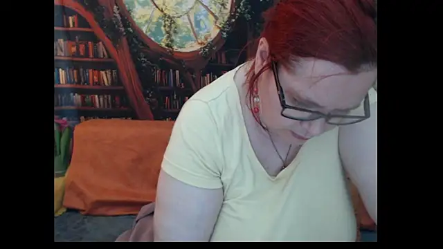 Snapshot of PlayfullMature chatting on August 2026 10:17:01 AM PlayfullMature online show from August 2026 10:17:01 AM
