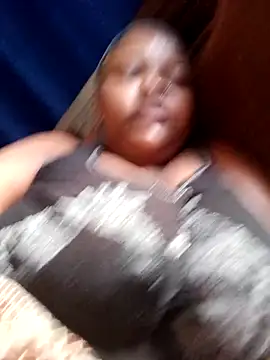 Snapshot of queennapal chatting on March 2026 04:51:02 AM queennapal online show from March 2026 04:51:02 AM