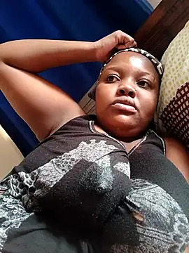 Snapshot of queennapal chatting on March 2026 06:08:02 AM queennapal online show from March 2026 06:08:02 AM