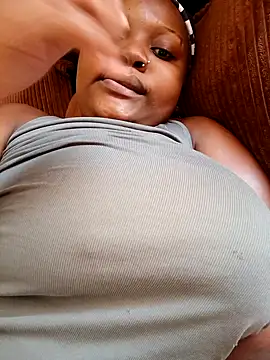 Snapshot of queennapal chatting on March 2026 12:34:02 PM queennapal online show from March 2026 12:34:02 PM