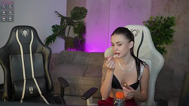 Snapshot of Tina_Breeze chatting on October 2025 06:49:01 AM Tina Breeze online show from October 2025 06:49:01 AM