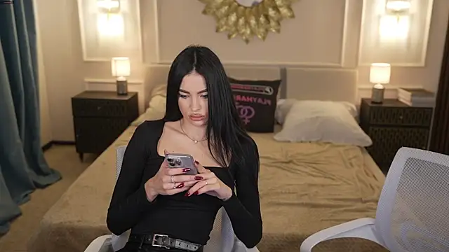 Snapshot of Tina_Breeze chatting on October 2025 08:05:02 AM Tina Breeze online show from October 2025 08:05:02 AM