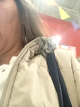 Snapshot of biancchi chatting on February 2025 12:25:01 AM biancchi online show from February 2025 12:25:01 AM