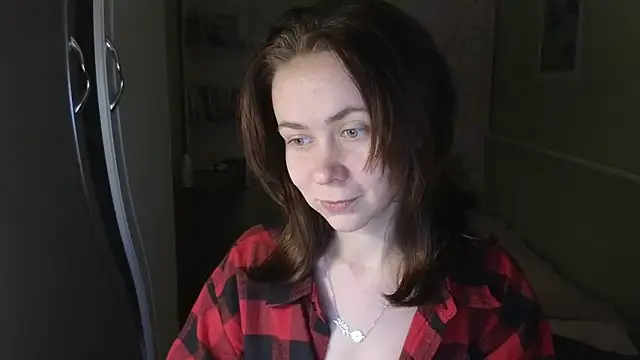 Riley Roo online show from November 2025 05:01:02 PM