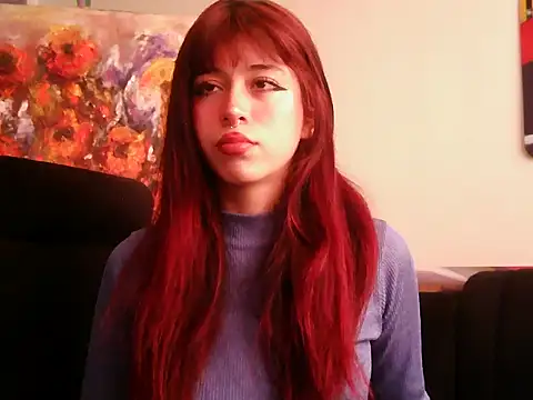 SuzzyyM online show from September 2025 07:39:02 PM