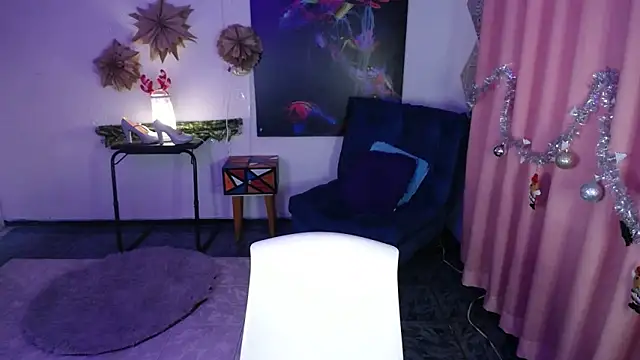 Snapshot of IsaBaileys_ chatting on December 2024 07:01:02 PM IsaBaileys online show from December 2024 07:01:02 PM