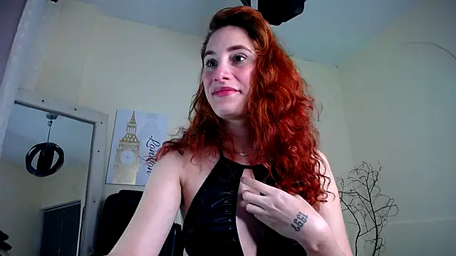 Snapshot of IsaBaileys_ chatting on March 2025 10:42:01 PM IsaBaileys online show from March 2025 10:42:01 PM