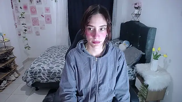 IsaBaileys  online show from June 2026 02:01:01 AM